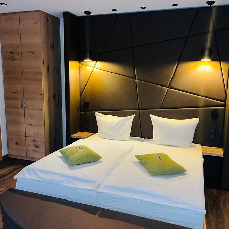 Hotel Gasthof Metzgerei Drei Linden Фульда Екстер'єр фото