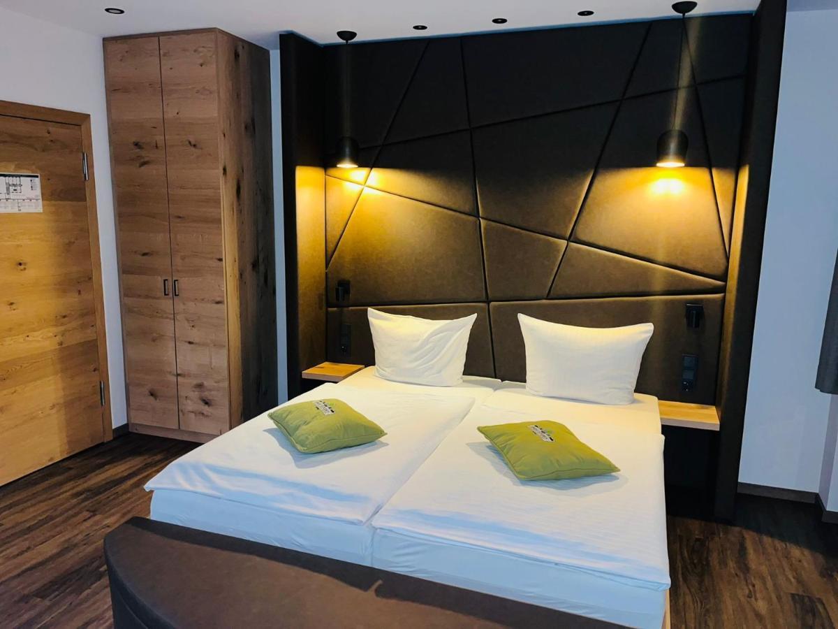 Hotel Gasthof Metzgerei Drei Linden Фульда Екстер'єр фото