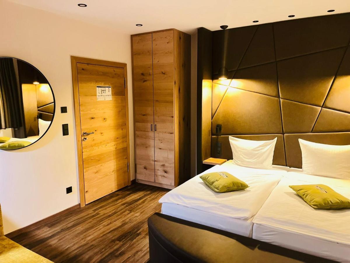 Hotel Gasthof Metzgerei Drei Linden Фульда Екстер'єр фото